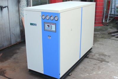 用戶購買水冷箱式冷水機(jī)怎么選擇供貨商？
