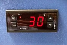 冷水機組溫度如何設定與控制(MTR12溫控器)？