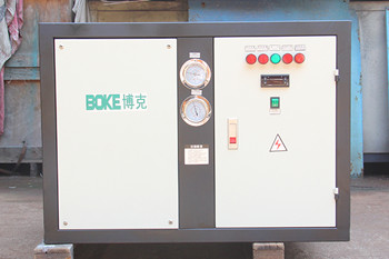 為什么工業(yè)冷水機會出現(xiàn)跑油現(xiàn)象？